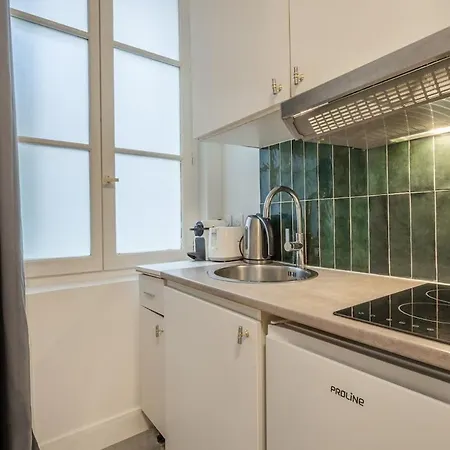 Douillet Pour 2 Au Coeur De Montmartre Apartmán *