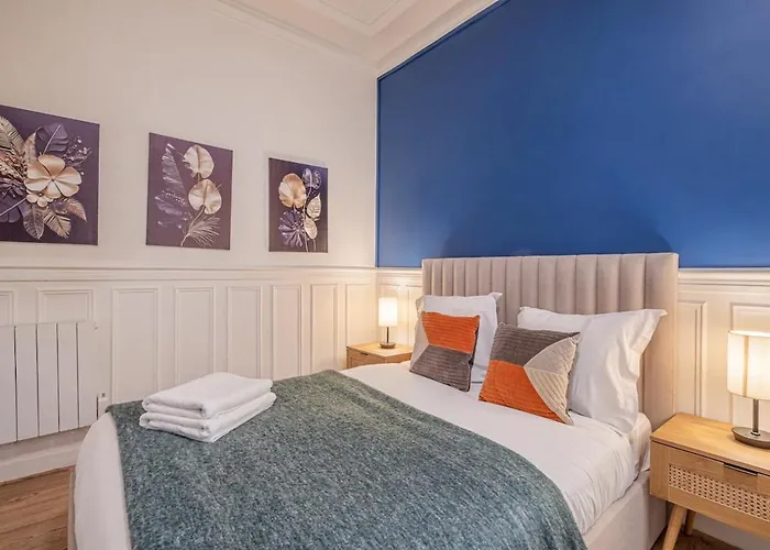 Douillet Pour 2 Au Coeur De Montmartre